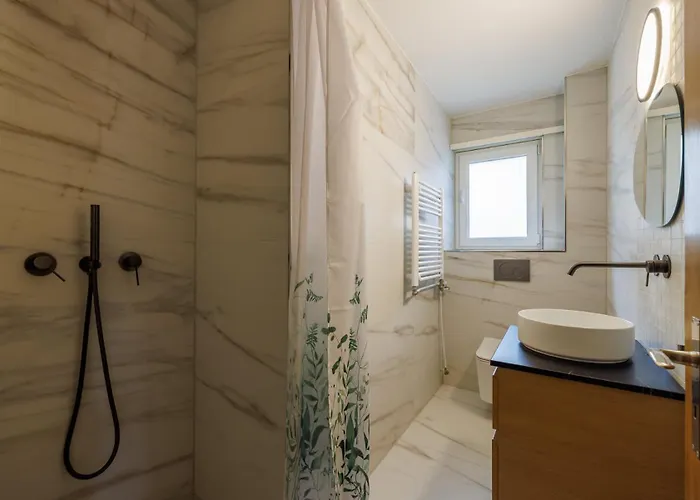 Luxe Walk To Lifts *