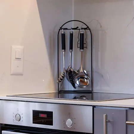 Apartment Luxe Walk To Lifts